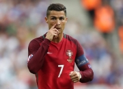 PG电子APP链接-绿茵绝杀与球台统治，当葡萄牙的狂喜遇见张本的专注